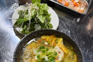 Da Nang: tour privado de comida callejera y espectáculo Charming Da Nang