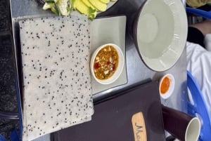 Da Nang: tour privado de comida callejera y espectáculo Charming Da Nang