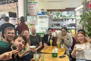 Da Nang: tour privado de comida callejera y espectáculo Charming Da Nang