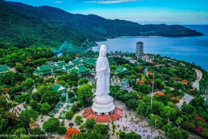 Da Nang : Visite en voiture privée du pont d'or, de la statue de Bouddha et du mont de marbre