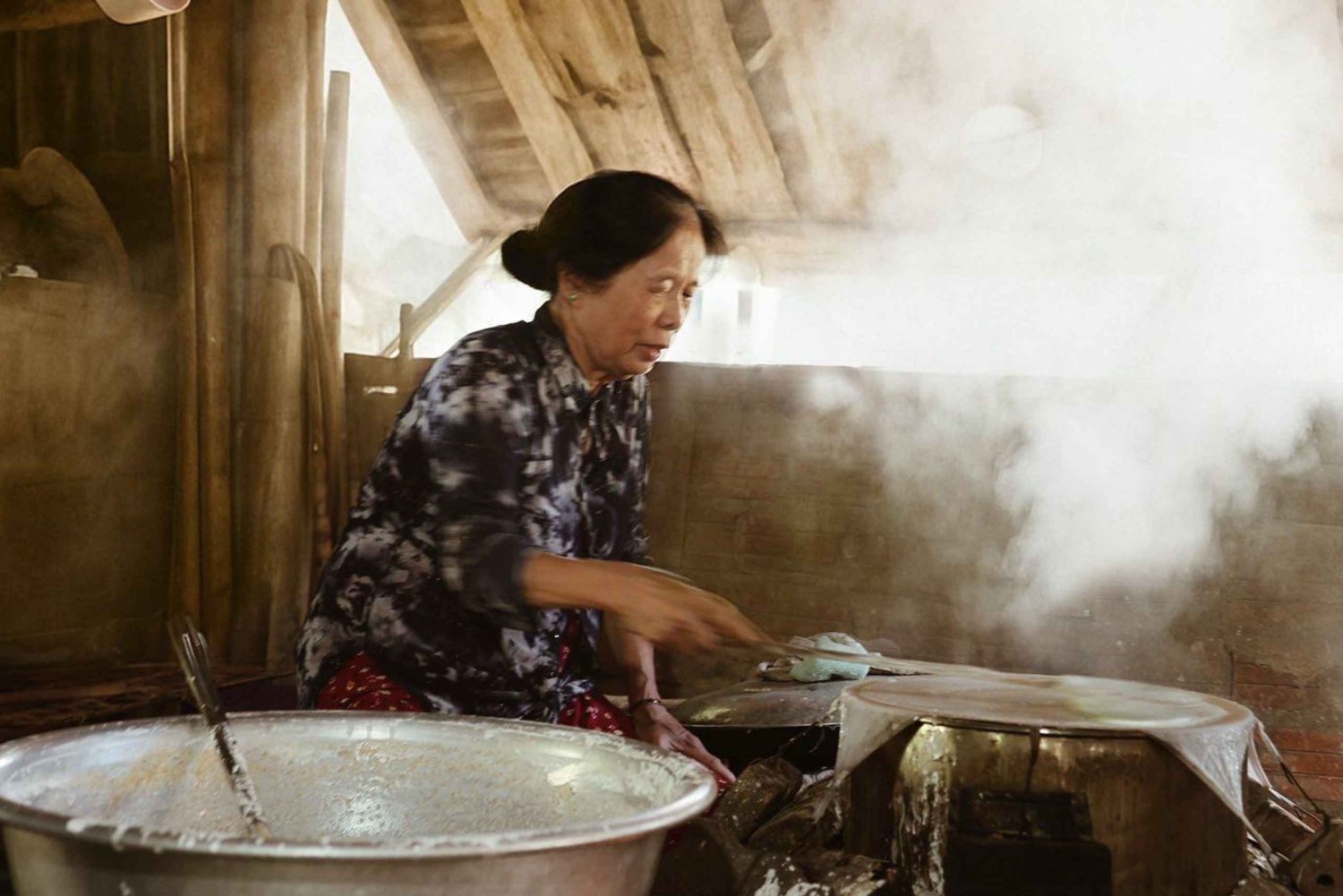 Da Nang: Rice Paper-Making in Tuy Loan Ancient Village
