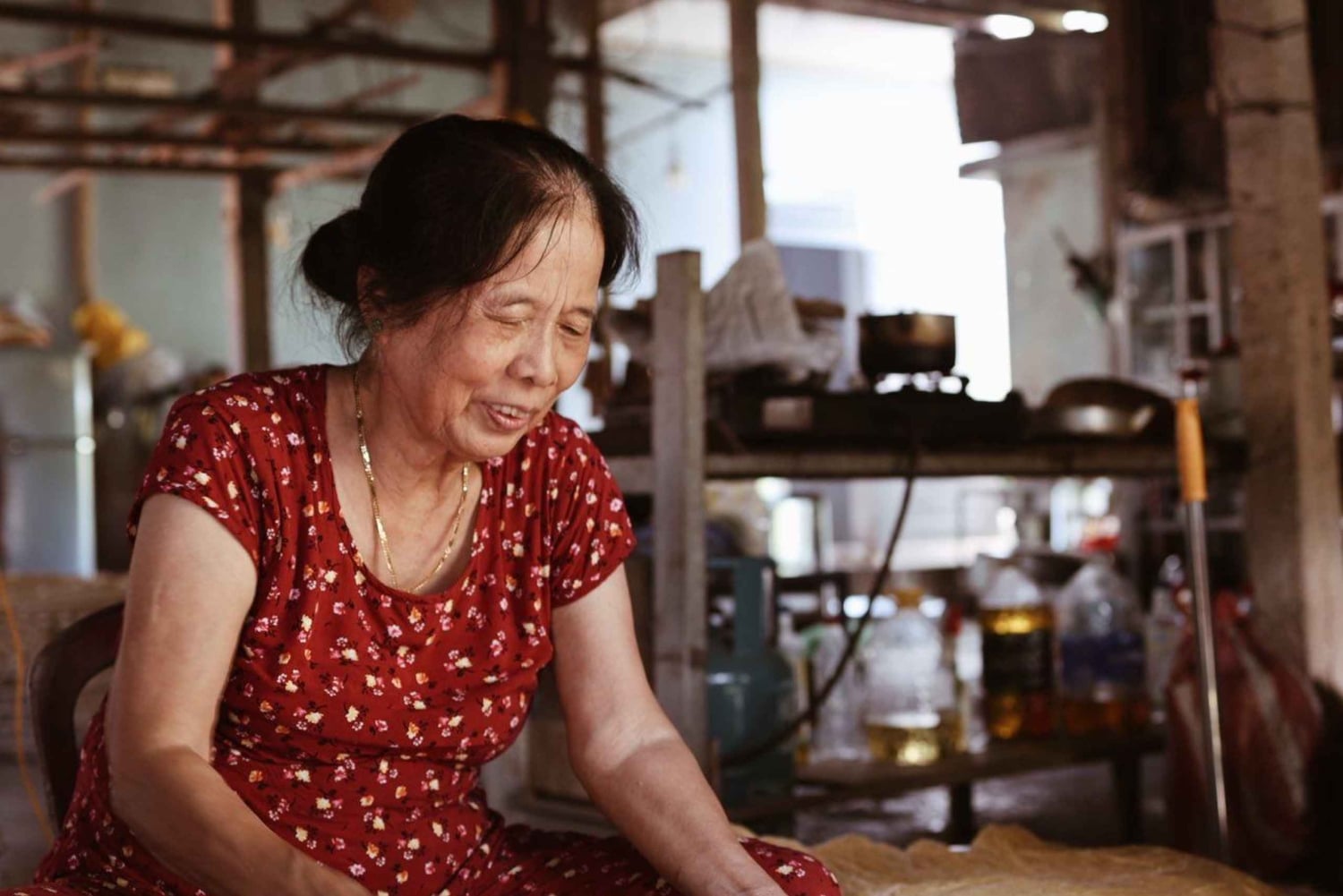 Da Nang: haz papel de arroz en el antiguo pueblo de Tuy Loan