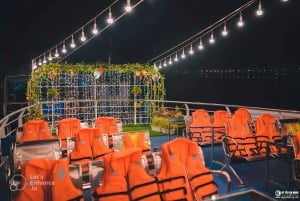 Da Nang: Sceniczny nocny rejs po rzece Han statkiem My Xuan Cruise.