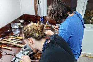 Da Nang: zilveren ring maken met instructeur