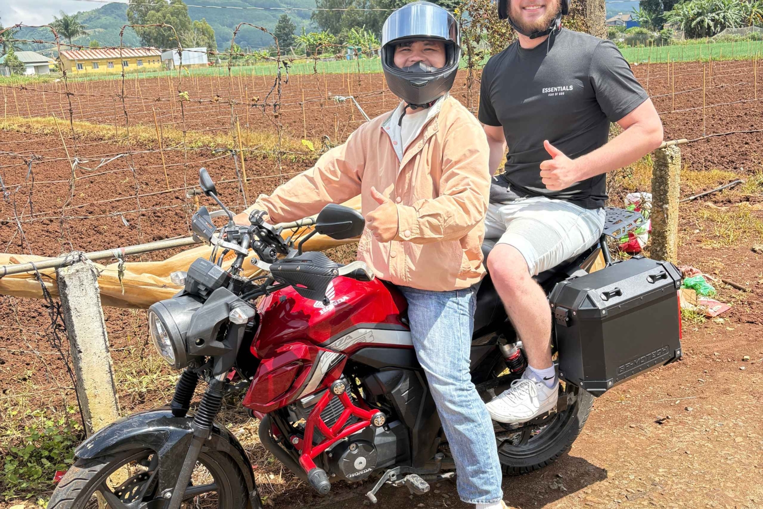 ダラットシティツアー with マリオカート、ケーブルカー、アルパインコースター..