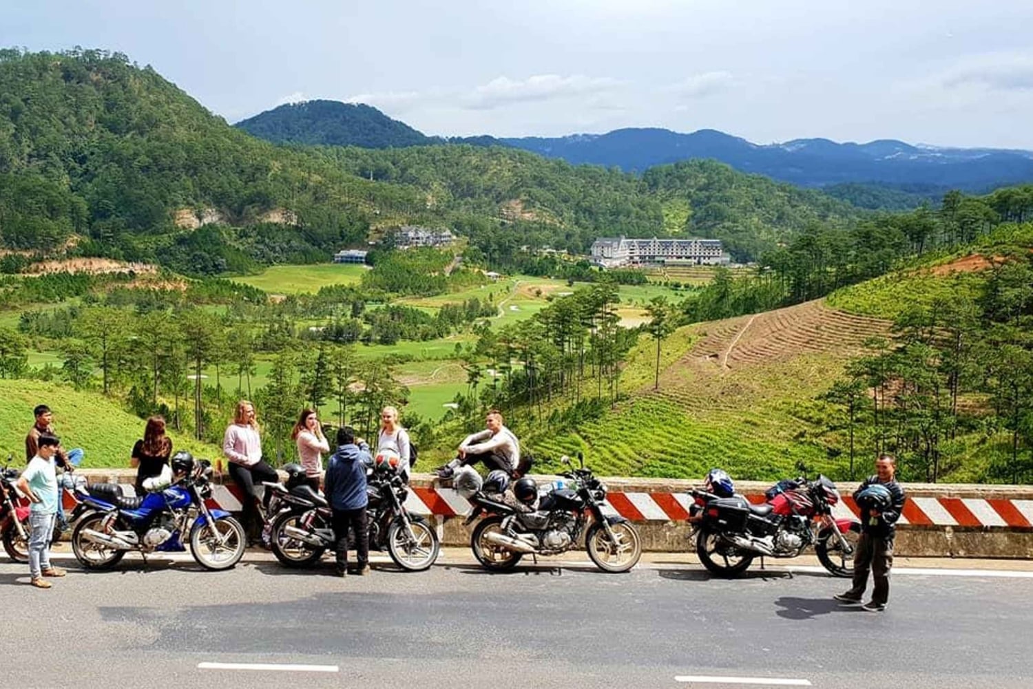 Dalat Easy Rider Motorbike Loop Dagstur