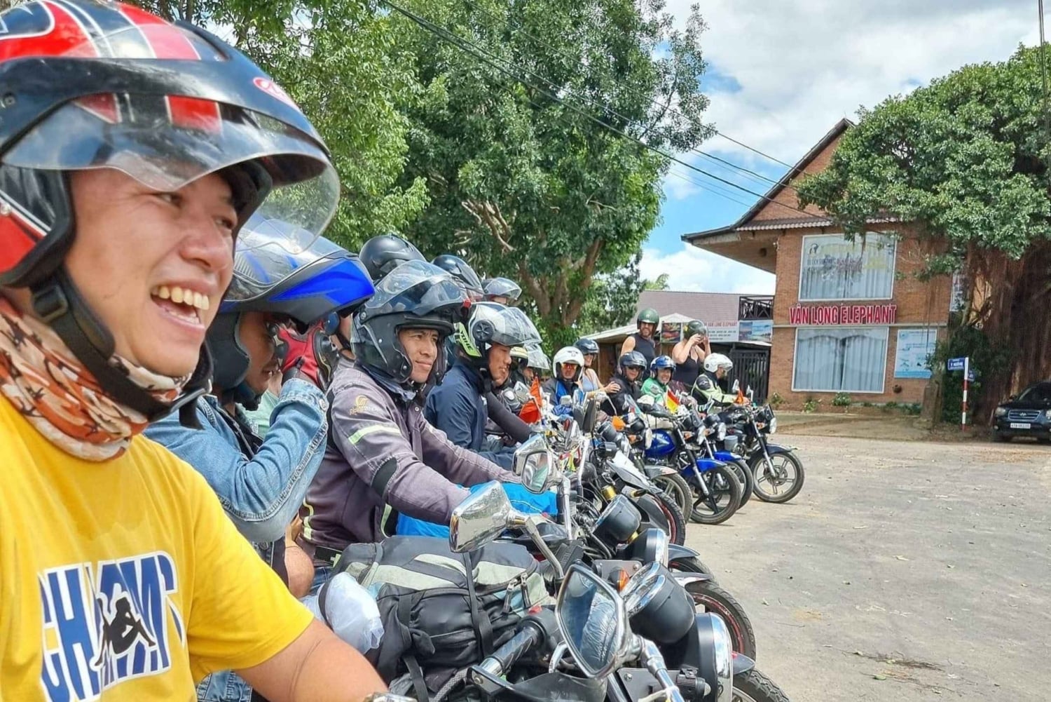 Dalat Easy Rider Motorbike Loop Dagstur