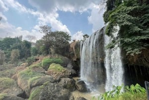 Dalat: Private Tour with Elephant Waterfall and Pagoda