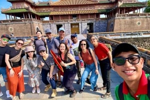 DaNang/Hoi An: Hue Citadel via Hai Van Pass Small Group Tour