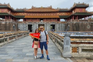 DaNang/Hoi An: Hue Citadel via Hai Van Pass Small Group Tour
