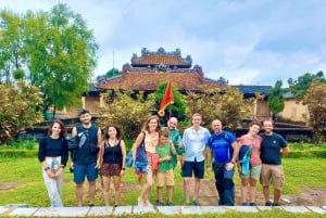 DaNang/Hoi An: Hue Citadel via Hai Van Pass Small Group Tour