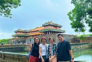 DaNang/Hoi An: Hue Citadel via Hai Van Pass Small Group Tour