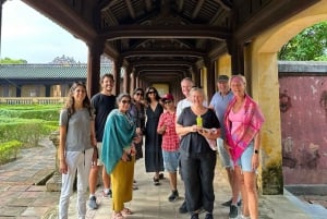 DaNang/Hoi An: Hue Citadel via Hai Van Pass Small Group Tour
