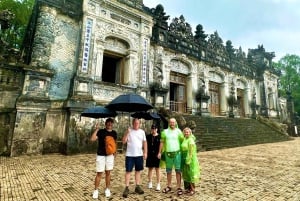 DaNang/Hoi An: Hue Citadel via Hai Van Pass Small Group Tour