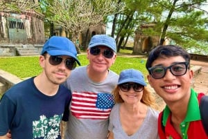 DaNang/Hoi An: Hue Citadel via Hai Van Pass Small Group Tour