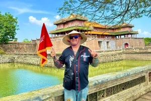 DaNang/Hoi An: Hue Citadel via Hai Van Pass Small Group Tour