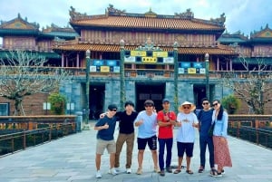 DaNang/Hoi An: Hue Citadel via Hai Van Pass Small Group Tour