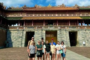 DaNang/Hoi An: Hue Citadel via Hai Van Pass Small Group Tour
