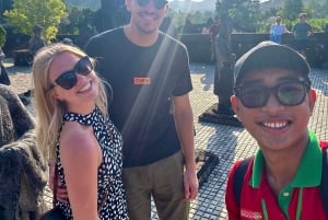 DaNang/Hoi An: Hue Citadel via Hai Van Pass Small Group Tour