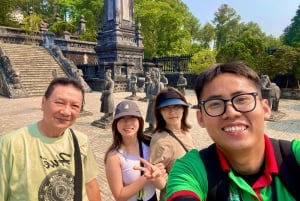 DaNang/Hoi An: Hue Citadel via Hai Van Pass Small Group Tour