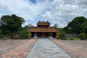 Danang or Hoian: Transfer to Hue City with Sightseeing