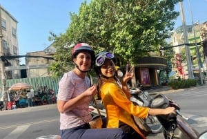 Odkryj lokalne atrakcje i kulturę Sajgonu na motocyklu