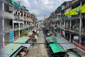 Odkryj lokalne atrakcje i kulturę Sajgonu na motocyklu