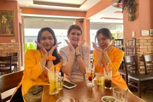 Odkryj lokalne atrakcje i kulturę Sajgonu na motocyklu