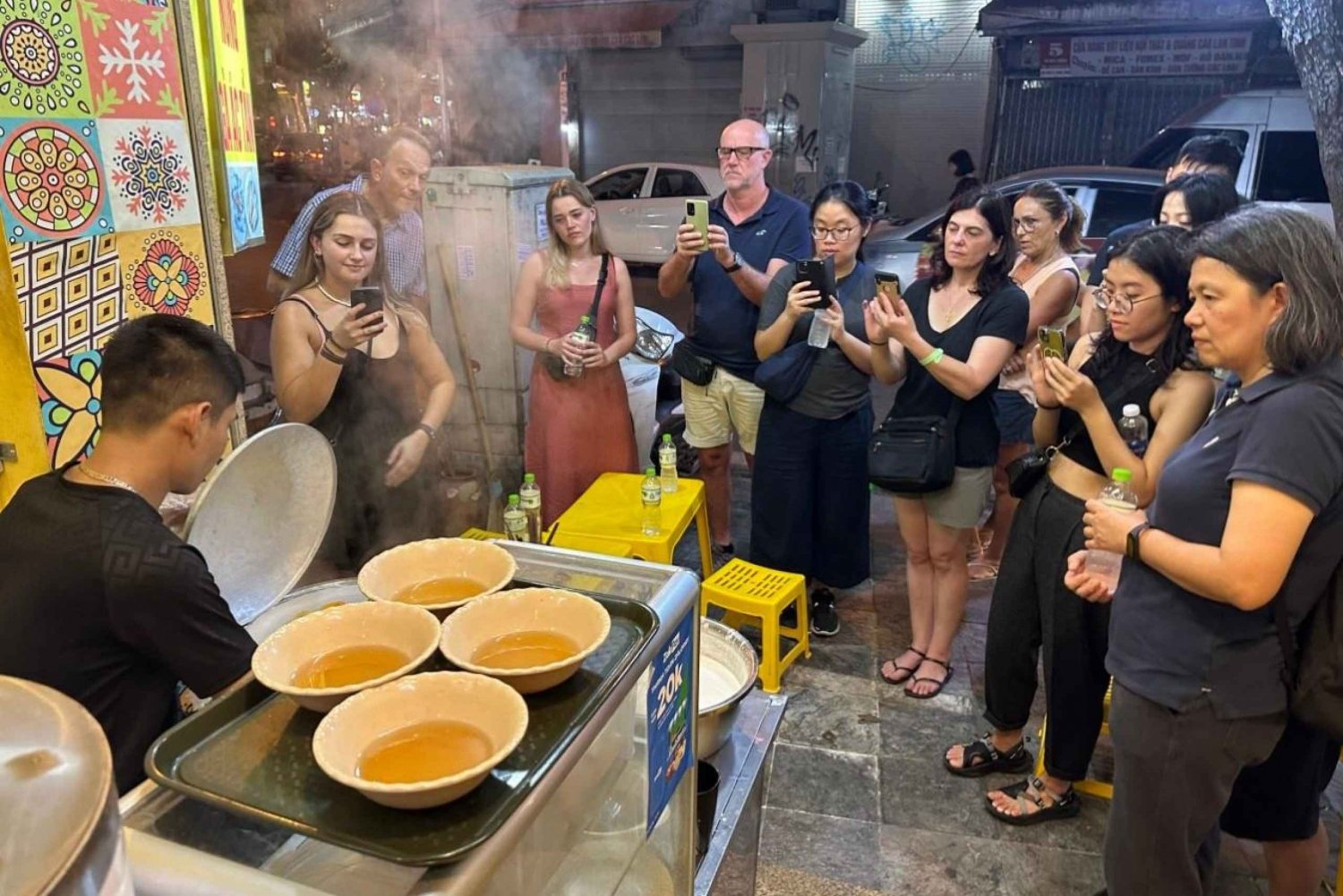 Entdeckung Hanois über die Street Food Tour mit Tourguide