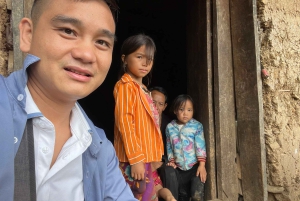 Dong Van: Guided Trek to Ancient Villages with Picnic Lunch