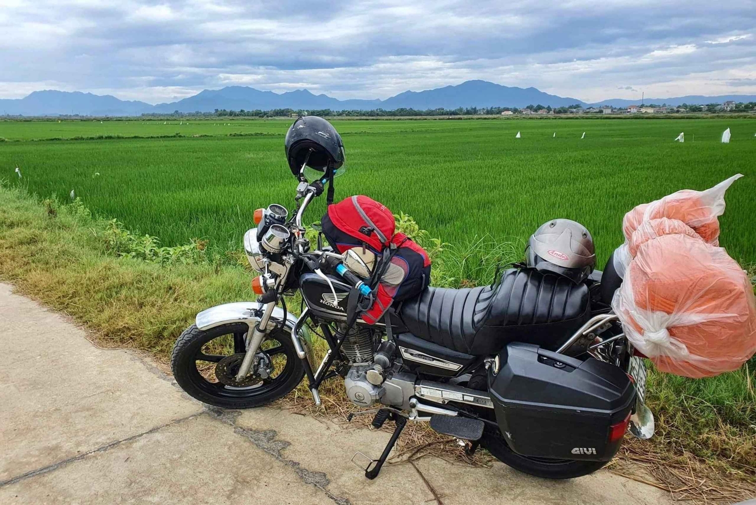 Passeio de mota Easy Rider pela passagem Hai Van: HoiAn/DaNang/Hue