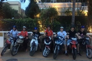 Esplora 5 quartieri di Ho Chi Minh City in motocicletta