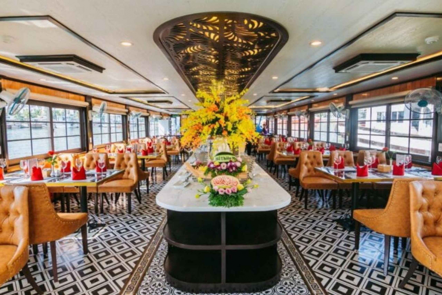 Verken Ha Long Bay met kajak - Lunchbuffet: 5 sterren cruise
