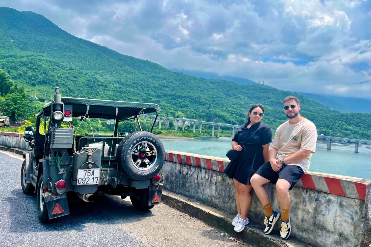 Explore Hai Van Pass by US Army Jeep