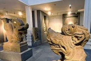 Explora o Museu Cham e a Montanha de Mármore em visita privada