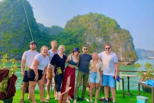 De Ninh Binh: cruzeiro de 2 dias pela baía de Bai Tu Long com refeições e guia