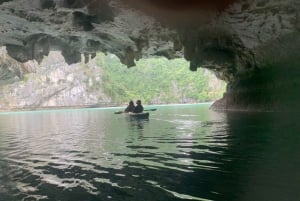 De Ninh Binh: cruzeiro de 2 dias pela baía de Bai Tu Long com refeições e guia