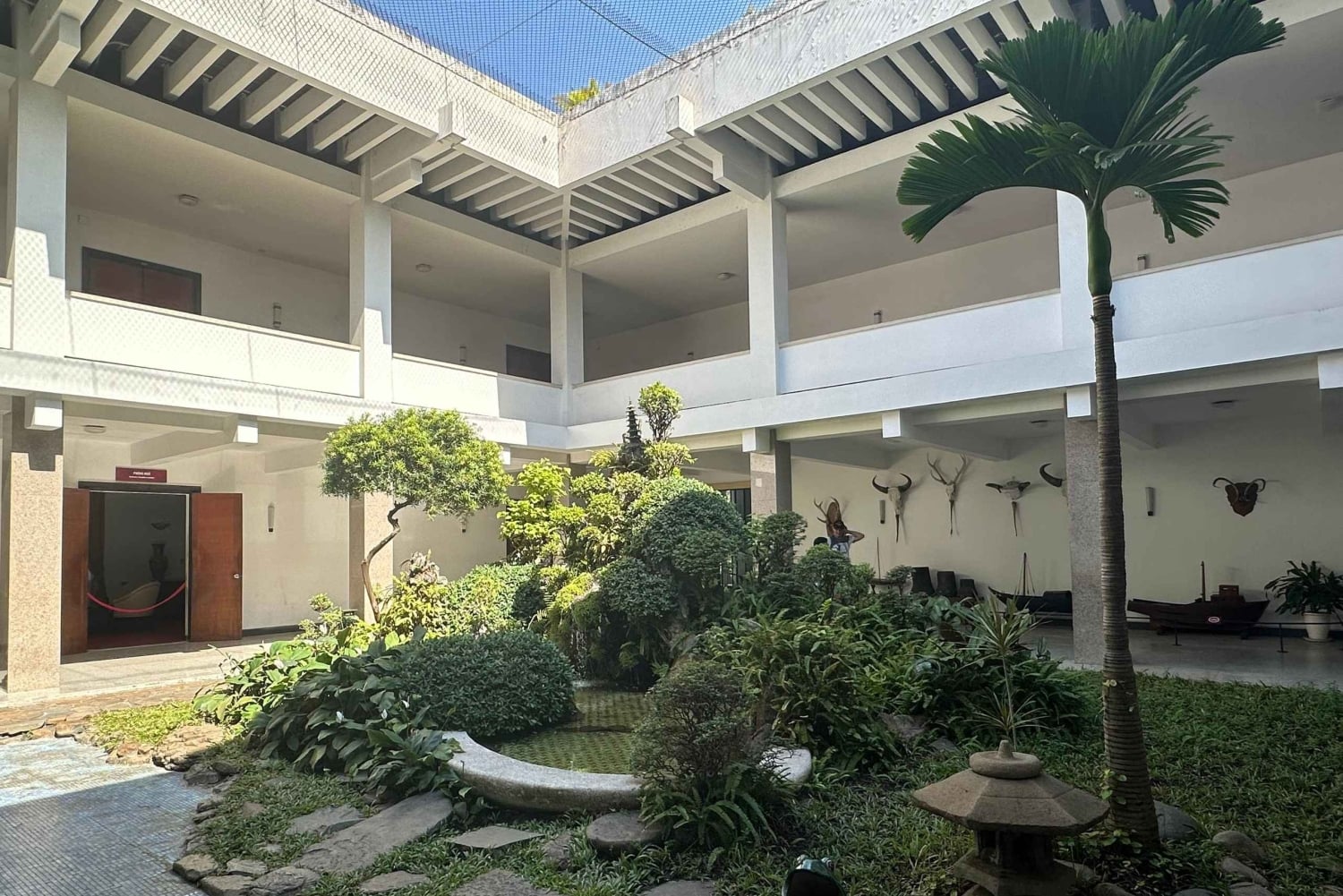 Visita gratuita al Museo de los Restos de Guerra y al Palacio de la Independencia