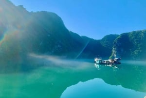 キャットバ発：日没とともに生物発光プランクトンカヤックツアー