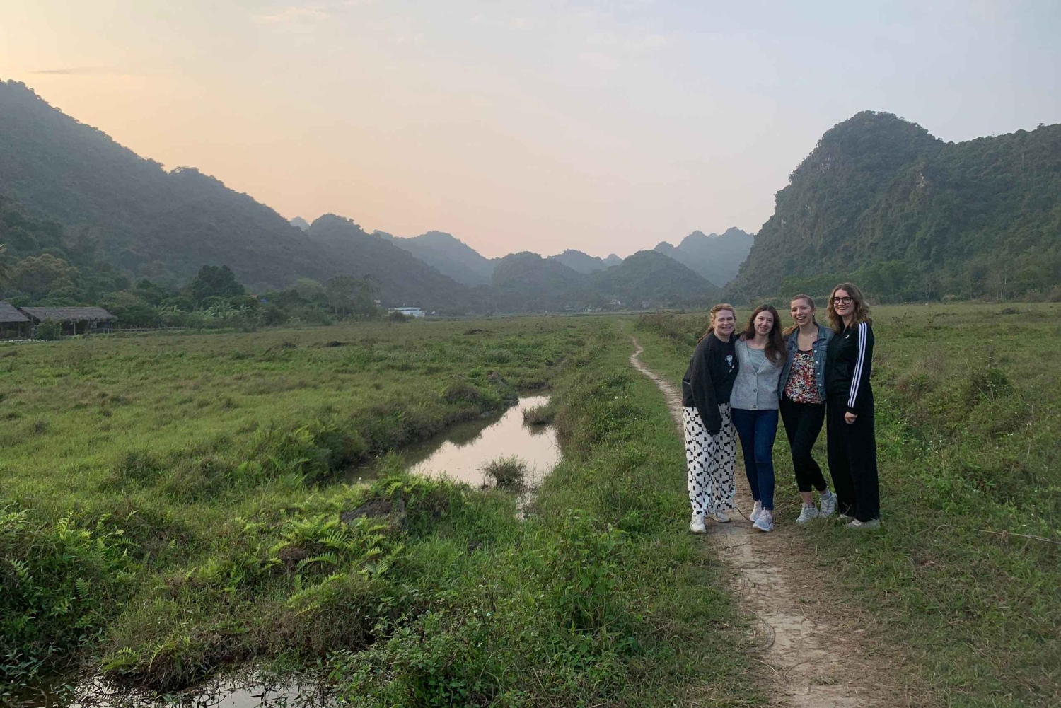 Dall'isola di Cat Ba: trekking, bici e kayak nel parco nazionale