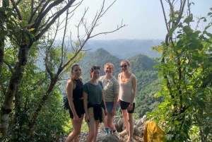 Dall'isola di Cat Ba: trekking, bici e kayak nel parco nazionale