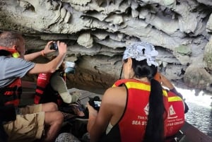 From Cat Ba: Lan Ha Bay Day Cruise with Kayaking and Lunch