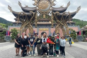 Depuis Da Nang : Visite en bus des collines de Ba Na et du pont d'or