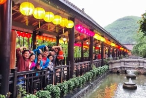 Da Da Nang: Trasferimento e tour in autobus delle colline di Ba Na e del Ponte d'Oro