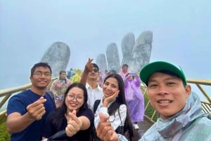 Da Da Nang: Trasferimento e tour in autobus delle colline di Ba Na e del Ponte d'Oro