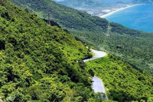 De Da Nang/Hoi An : Visite de luxe de la ville de Hué avec le col de Hai Van