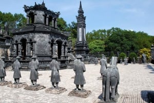 Vanuit Da Nang: Hue Keizerlijke Stad Privétour met Lunch