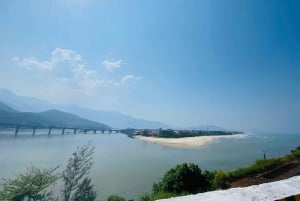Hue : voiture privée depuis/vers Da Nang avec arrêts exceptionnels (aller simple)
