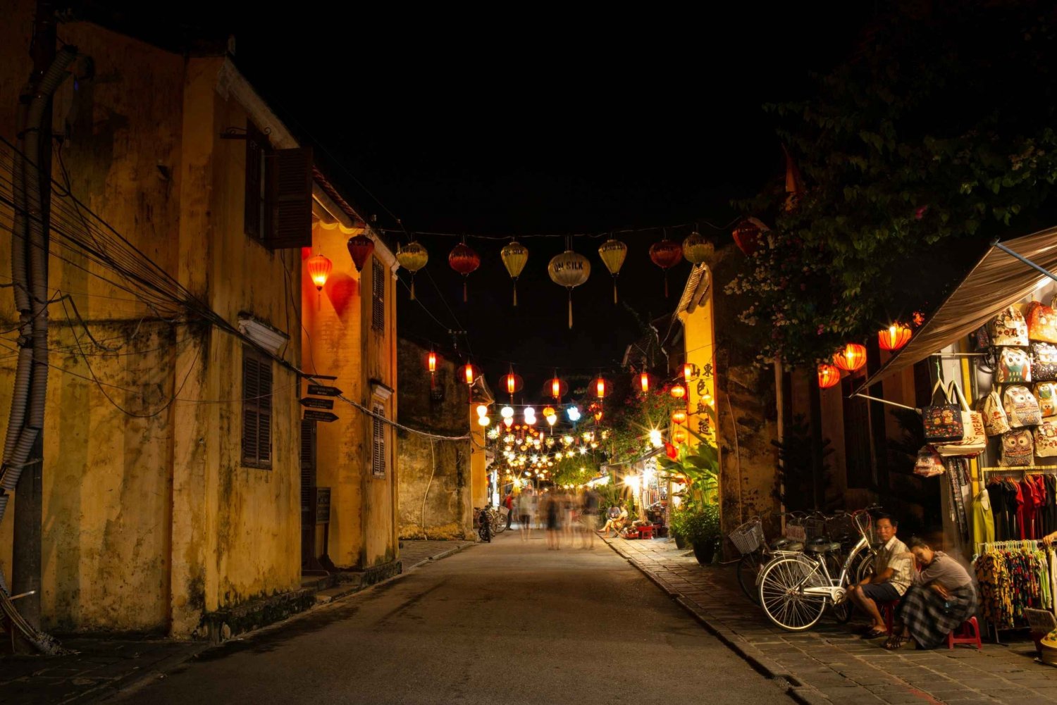 Fra Danang: Kokosnøddejungle, Hoi An by, lanterneudstilling