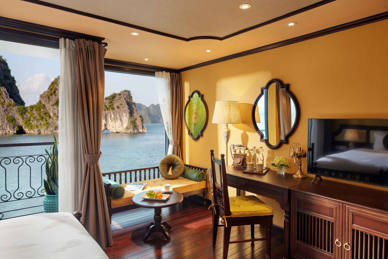 De Ha Long: 1 noite Indochine Premium Luxury Cruise